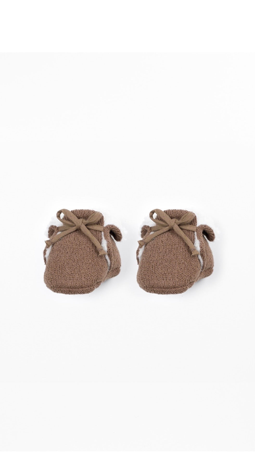 Scarpe realizzate con fibre naturali